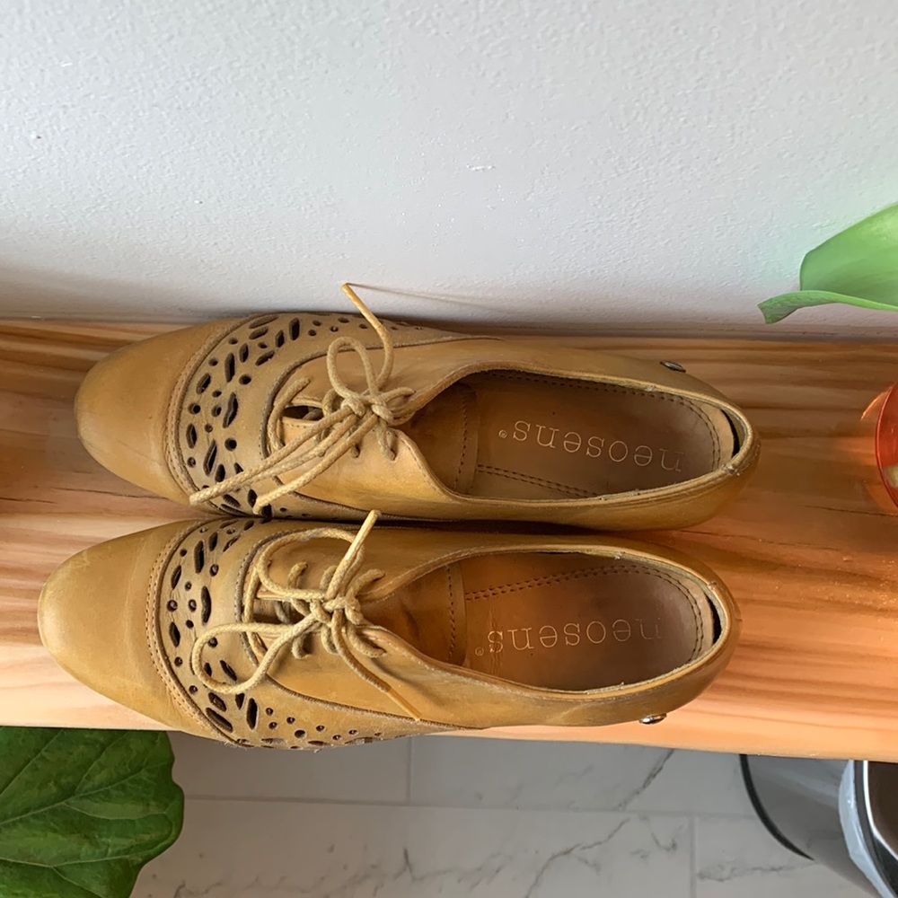 Neosens handmade leather Oxford shoes size 7
